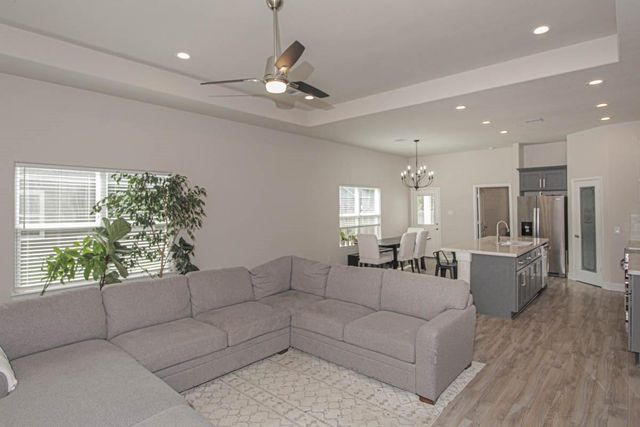 166 S Village Cove Loop, Livingston, TX 77351