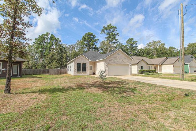 166 S Village Cove Loop, Livingston, TX 77351