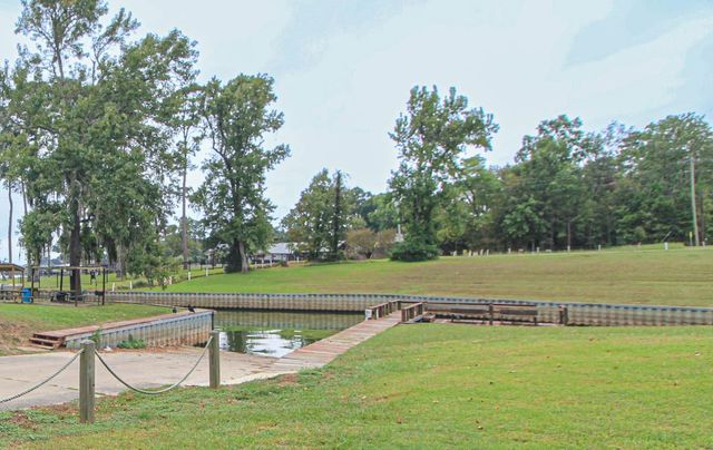166 S Village Cove Loop, Livingston, TX 77351