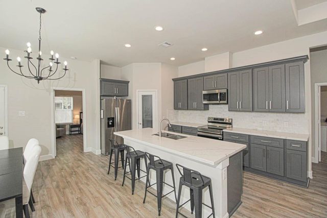 166 S Village Cove Loop, Livingston, TX 77351