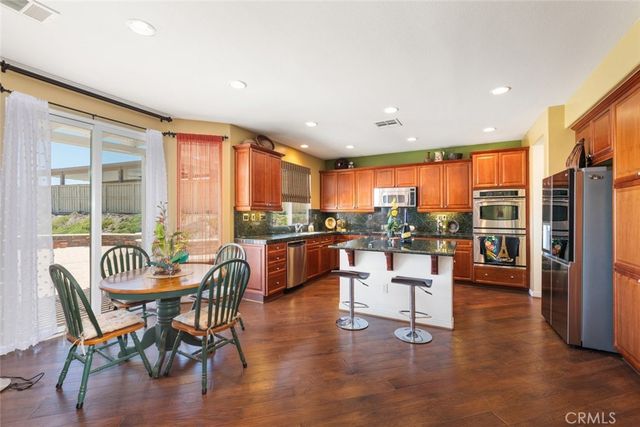 4 Via Del Fico Court, Lake Elsinore, CA 92532