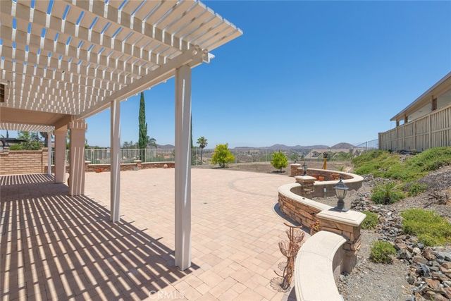 4 Via Del Fico Court, Lake Elsinore, CA 92532