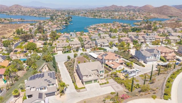 4 Via Del Fico Court, Lake Elsinore, CA 92532