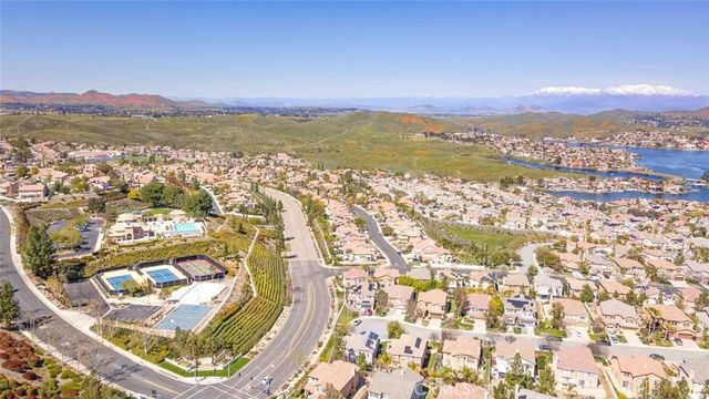 4 Via Del Fico Court, Lake Elsinore, CA 92532