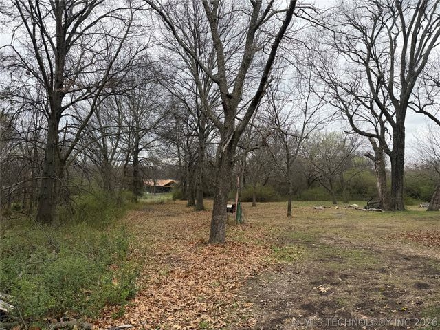 32642 E 713 Road, Wagoner, OK 74467