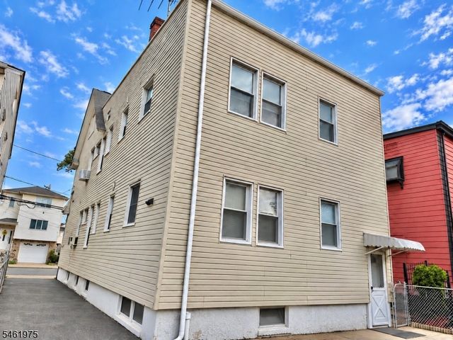 53 Garrison St, Newark City, NJ 07105