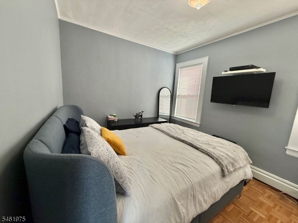Image 12 of property listing at 53 Garrison St, Newark City, NJ 07105