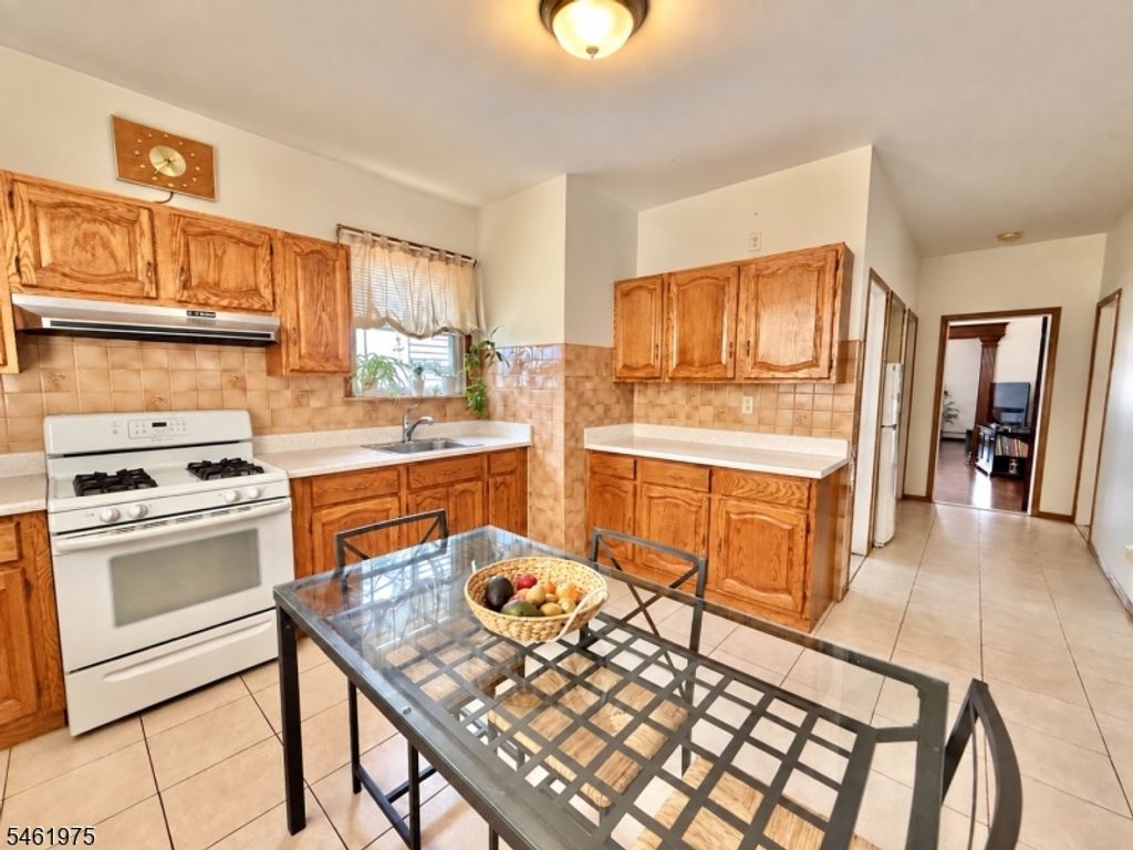 Image 20 of property listing at 53 Garrison St, Newark City, NJ 07105