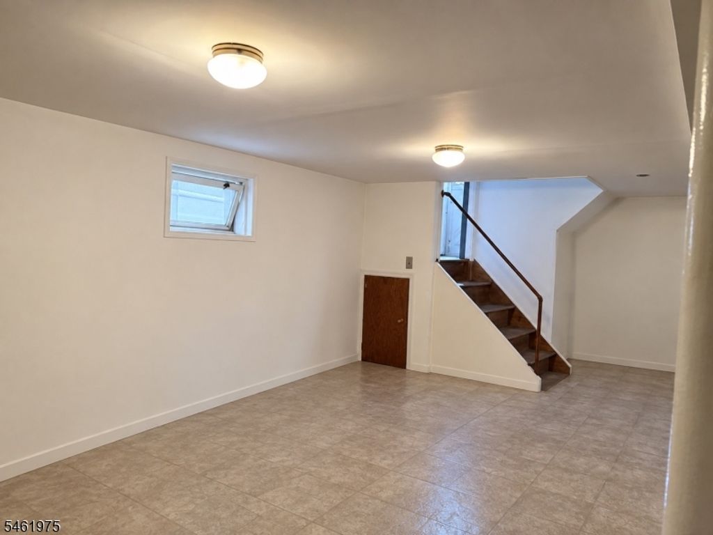 Image 27 of property listing at 53 Garrison St, Newark City, NJ 07105