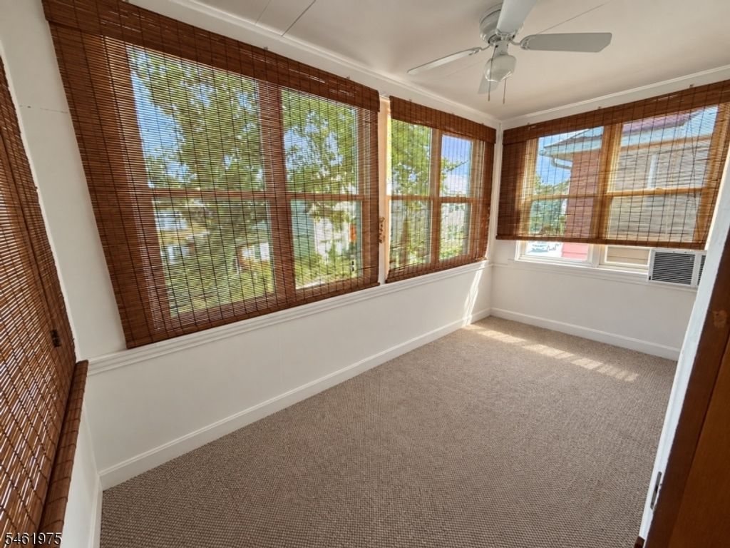 Image 7 of property listing at 53 Garrison St, Newark City, NJ 07105