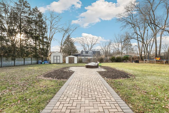 11S450 Carpenter Street, Lemont, IL 60439