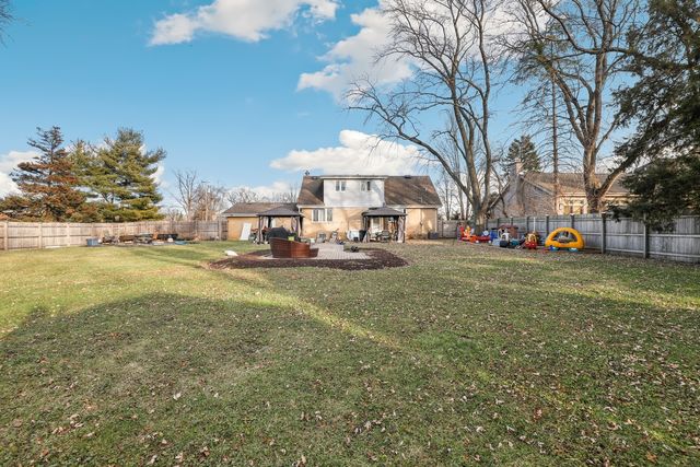 11S450 Carpenter Street, Lemont, IL 60439