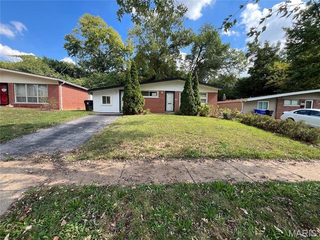 1320 Mendell Drive, University City, MO 63130