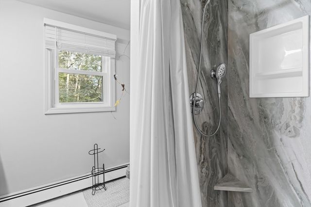 233 Pinecrest Beach Dr, Falmouth, MA 02536