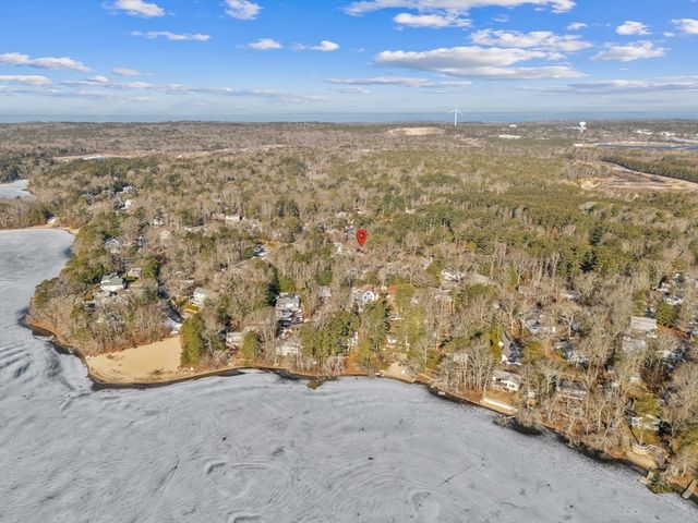 233 Pinecrest Beach Dr, Falmouth, MA 02536