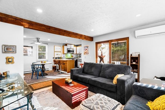 233 Pinecrest Beach Dr, Falmouth, MA 02536