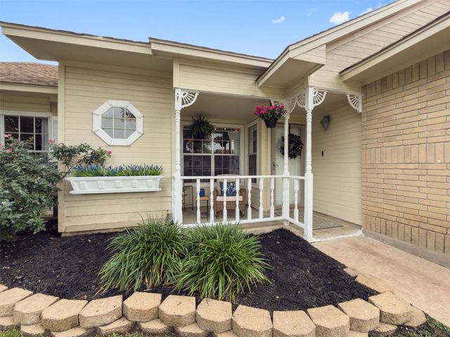 1209 York Castle DR, Pflugerville, TX 78660