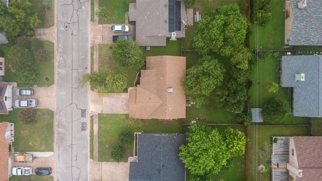 1209 York Castle DR, Pflugerville, TX 78660