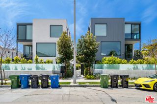 2017 Barry Avenue, Los Angeles, CA 90025