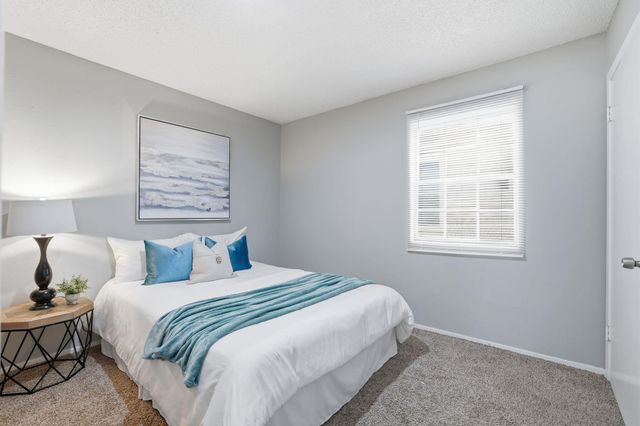 101 E 33rd ST 208, Austin, TX 78705
