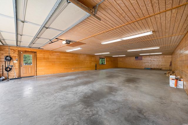 1646 Brady Mountain Road, Royal, AR 71968