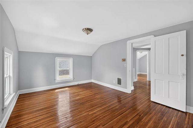 89 Mount Vernon Ave, Rochester, NY 14620