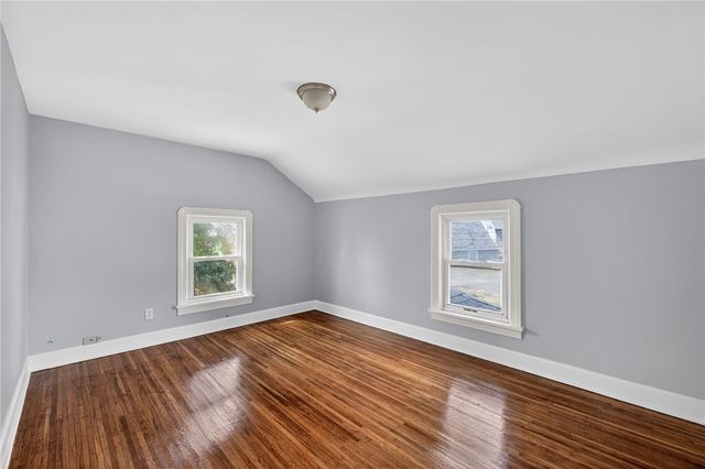 89 Mount Vernon Ave, Rochester, NY 14620