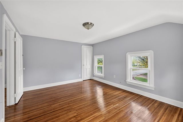 89 Mount Vernon Ave, Rochester, NY 14620