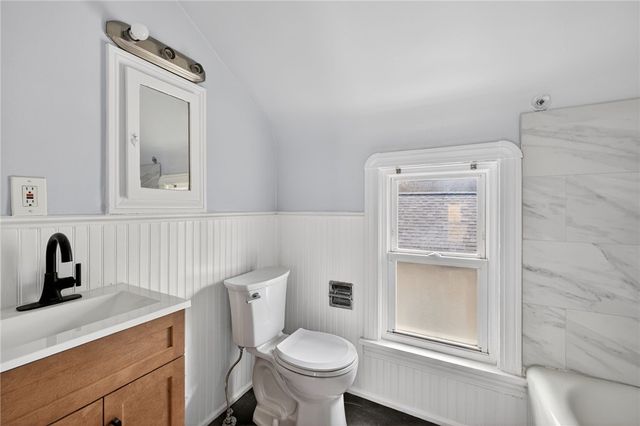 89 Mount Vernon Ave, Rochester, NY 14620