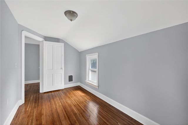 89 Mount Vernon Ave, Rochester, NY 14620
