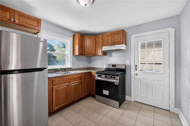 89 Mount Vernon Ave, Rochester, NY 14620