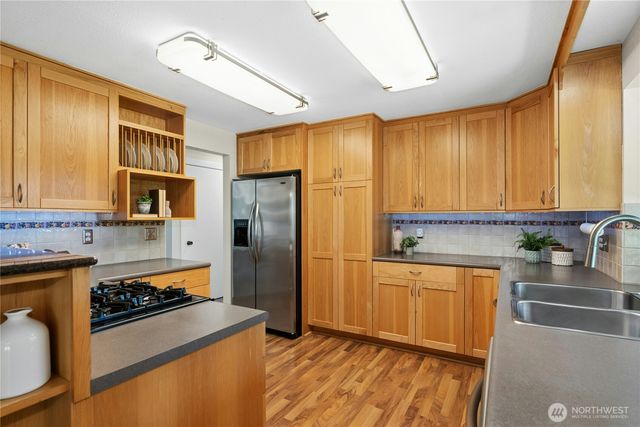 7208 Marwood Place, Woodinville, WA 98072