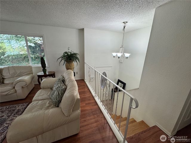 4016 Burton Place W, Seattle, WA 98199