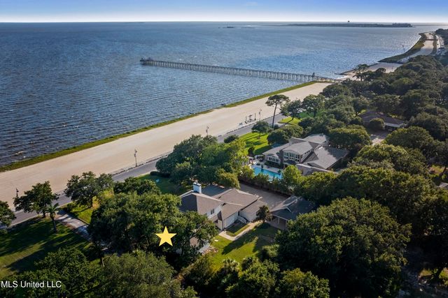 3007 Beach Boulevard, Pascagoula, MS 39567
