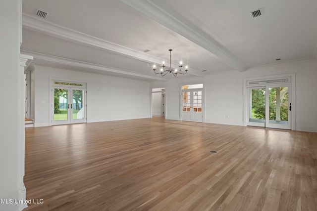 3007 Beach Boulevard, Pascagoula, MS 39567