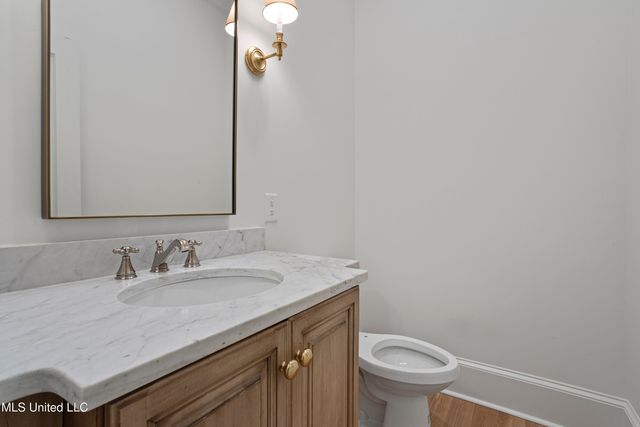 3007 Beach Boulevard, Pascagoula, MS 39567
