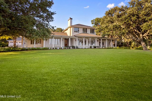 3007 Beach Boulevard, Pascagoula, MS 39567