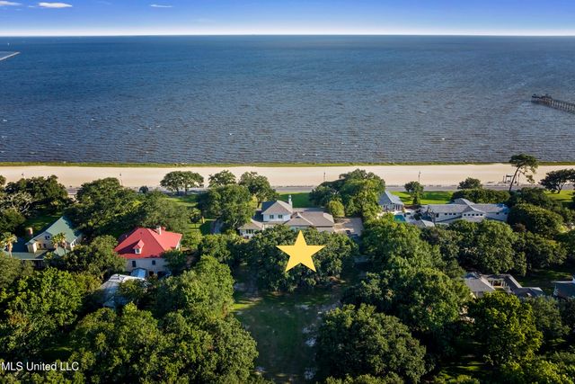 3007 Beach Boulevard, Pascagoula, MS 39567