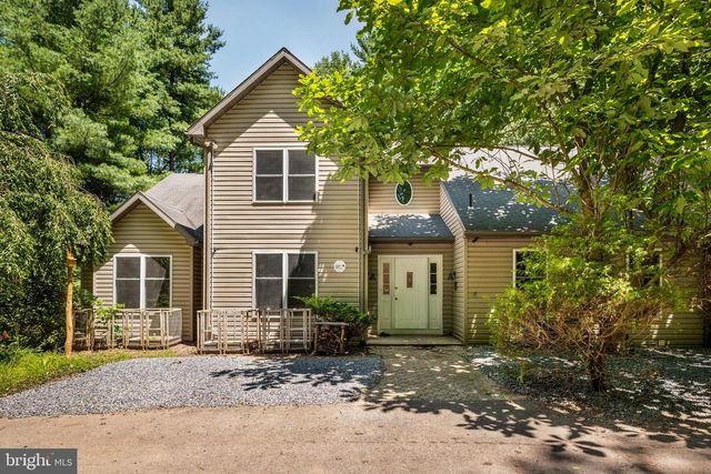 1111 WYOMISSING RD, Mohnton, PA 19540
