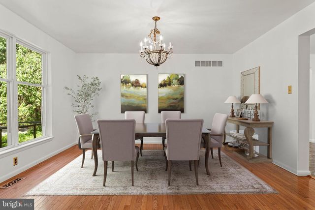 1111 WYOMISSING RD, Mohnton, PA 19540