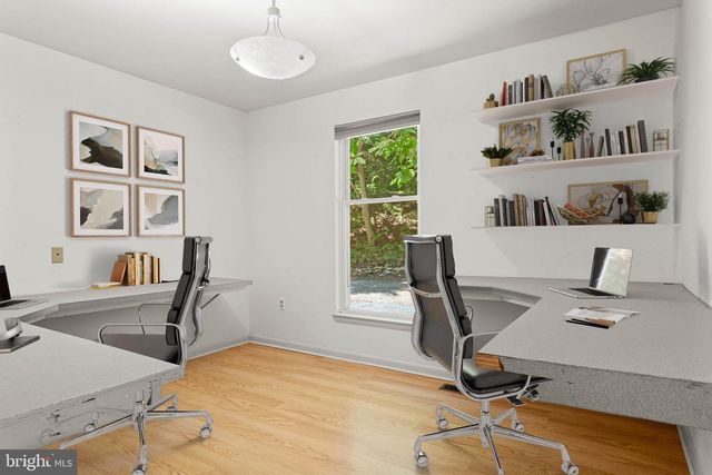 1111 WYOMISSING RD, Mohnton, PA 19540