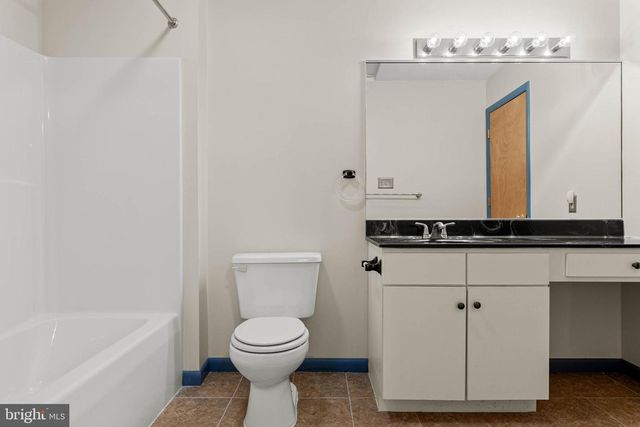 1111 WYOMISSING RD, Mohnton, PA 19540