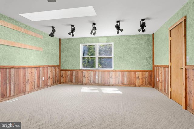 1111 WYOMISSING RD, Mohnton, PA 19540