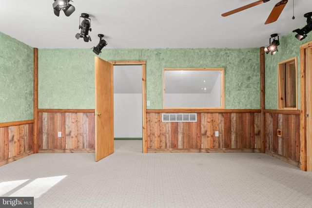 1111 WYOMISSING RD, Mohnton, PA 19540