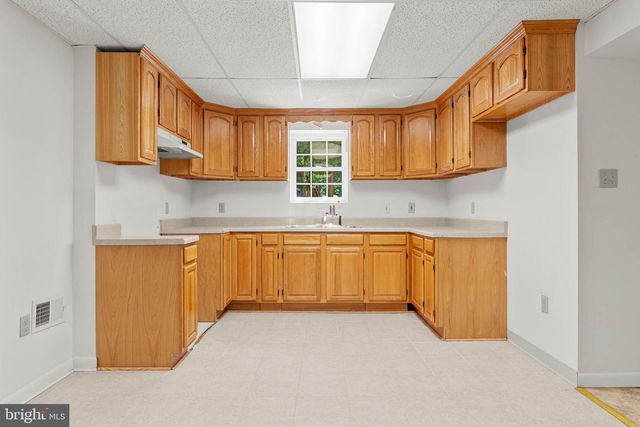 1111 WYOMISSING RD, Mohnton, PA 19540
