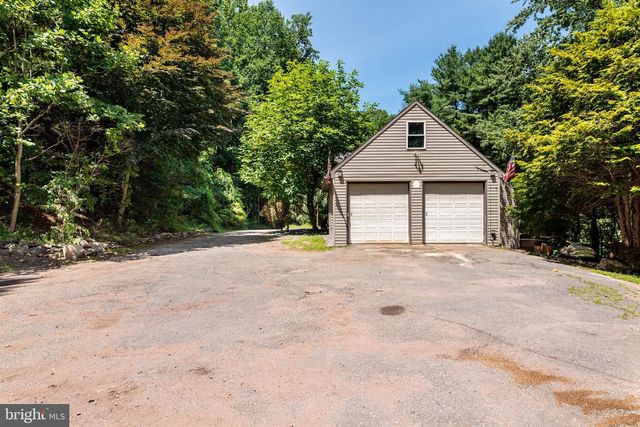 1111 WYOMISSING RD, Mohnton, PA 19540