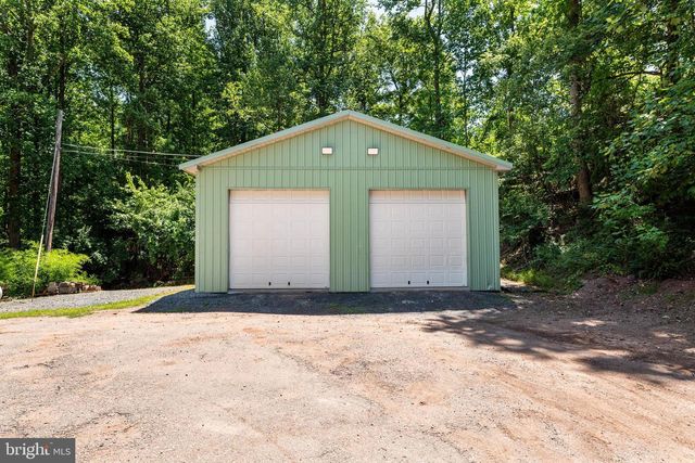 1111 WYOMISSING RD, Mohnton, PA 19540