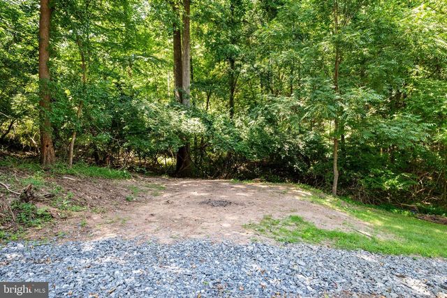 1111 WYOMISSING RD, Mohnton, PA 19540