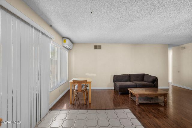 663 Eston Place, Lancaster, CA 93535