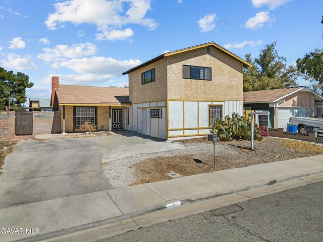 663 Eston Place, Lancaster, CA 93535